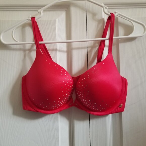 Victoria's Secret Bra 36B Red Very Sexy Push Up Rhinestones Adjustable Comfort - Picture 1 of 5